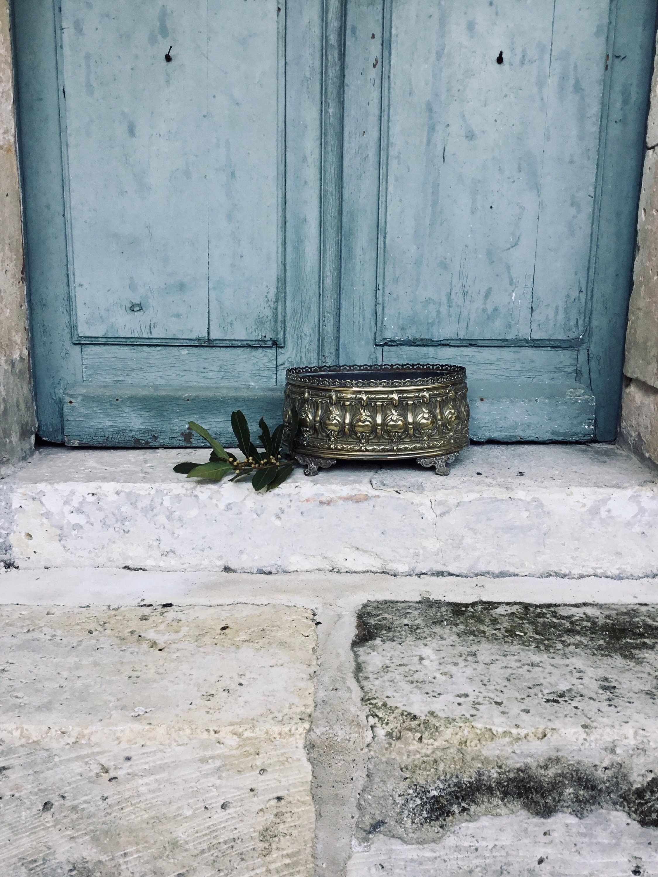Une Belle Antique Français Bronze Repoussé Jardinière- Pot de Plantes - Cache, avec Insert Amovible