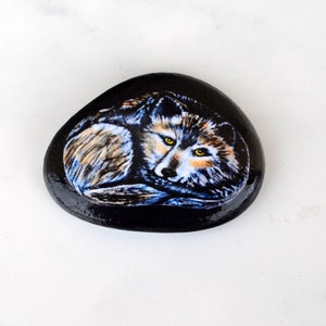 Wolf Painted Rock Totem, Original Woodland Totem Animal Art Print on Stone, Handheld Pebble Gift, Wolf Spirit Stone, Wildlife Pocket Gift