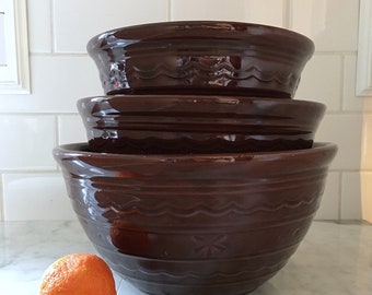 MarCrest Mixing Bowl Set of 3 Daisy Dot Pattern