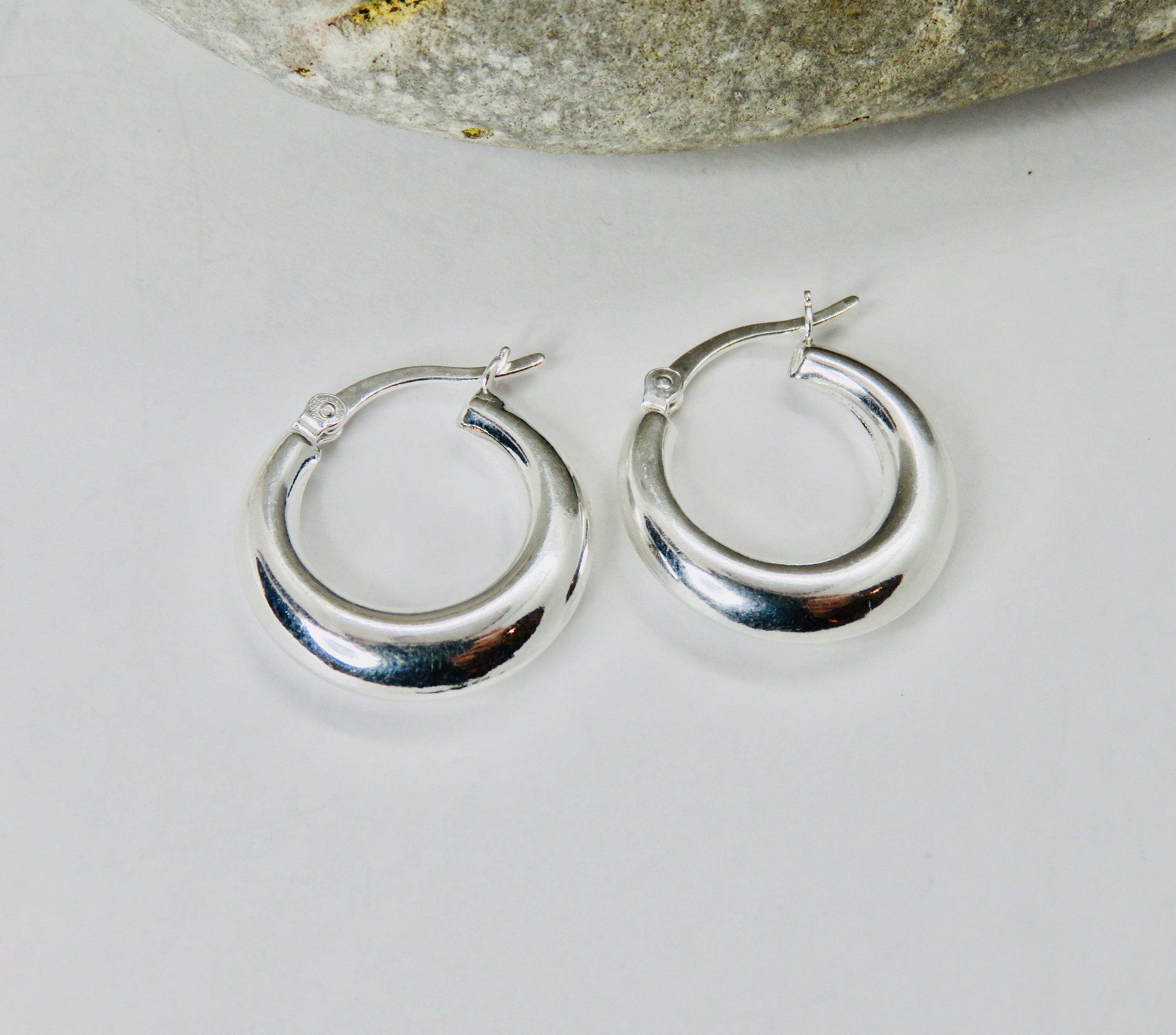 Sterling Silver Hoop Earrings. Smooth & Puffy. Round Shape