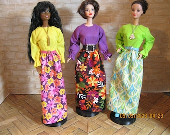 Retro 1960s Hostess Dresses with Vintage Shoe for 11 1/2" fashion dolls like Barbie