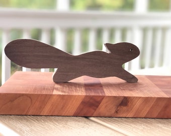 Friendship Oven Squirrel ~ Handmade Oven Rack Push/Pull Stick ~ Kitchen Gadget ~ Handmade Gift for Housewarming, Christmas, Family, Baking