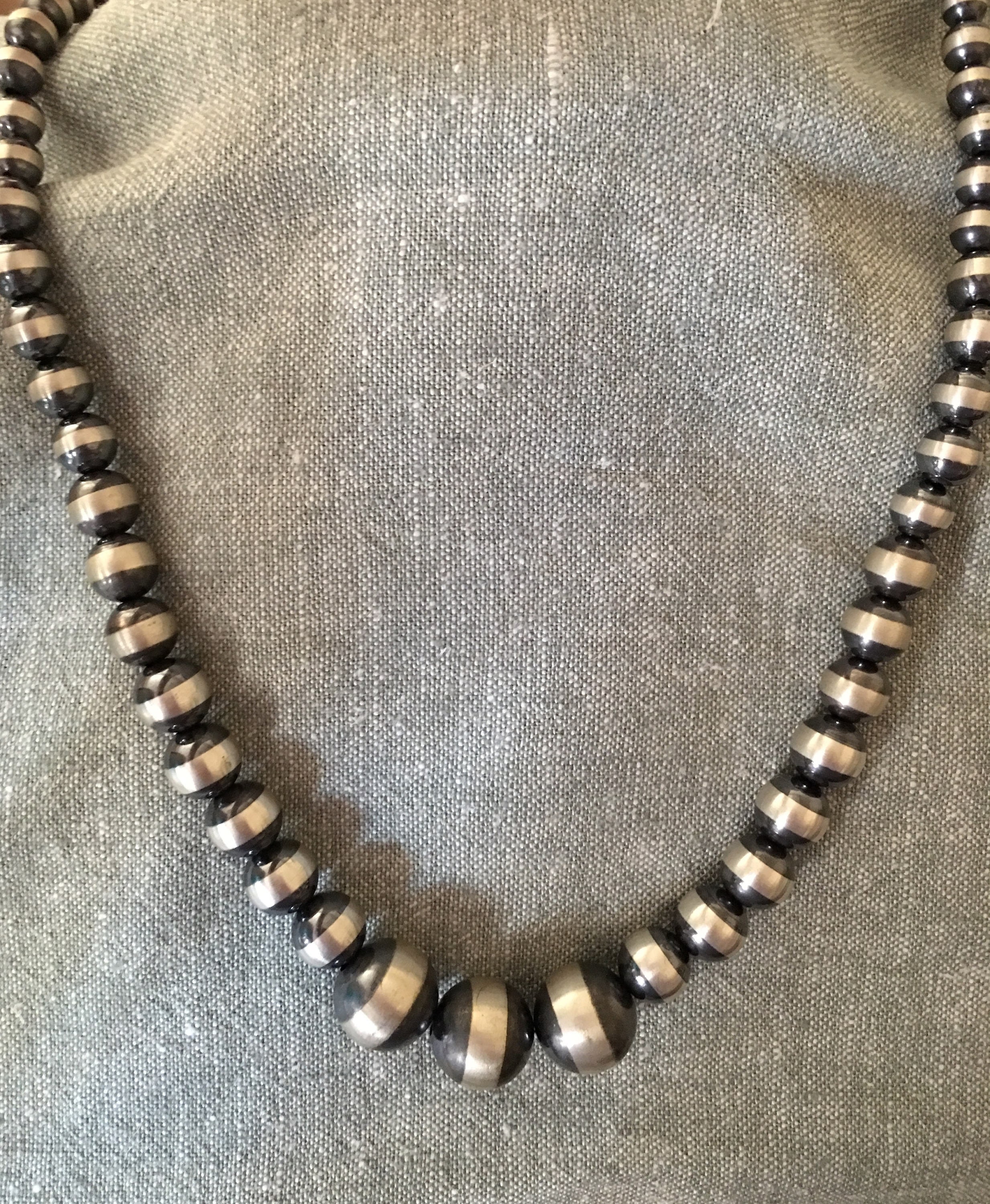 Navajo Pearls Necklace