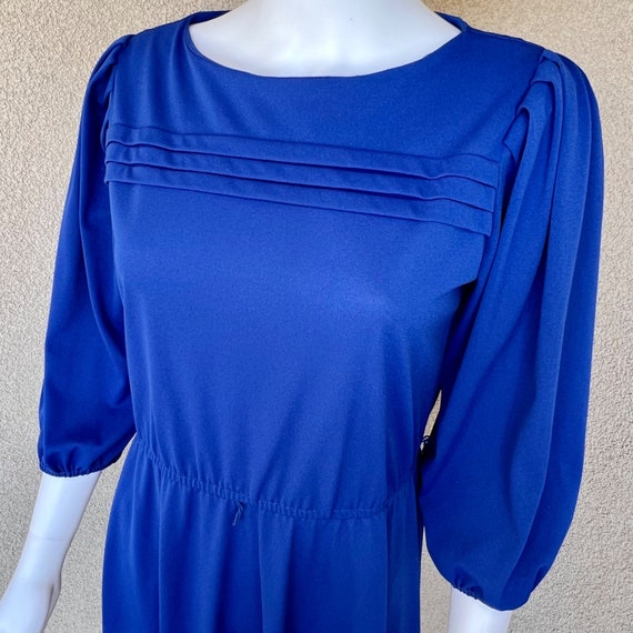 Retro Elegance 70s Royal Blue Blouson Dress - image 3