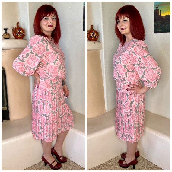 Vintage 1980s Pink & Grey Floral Pleated Dress - image 2