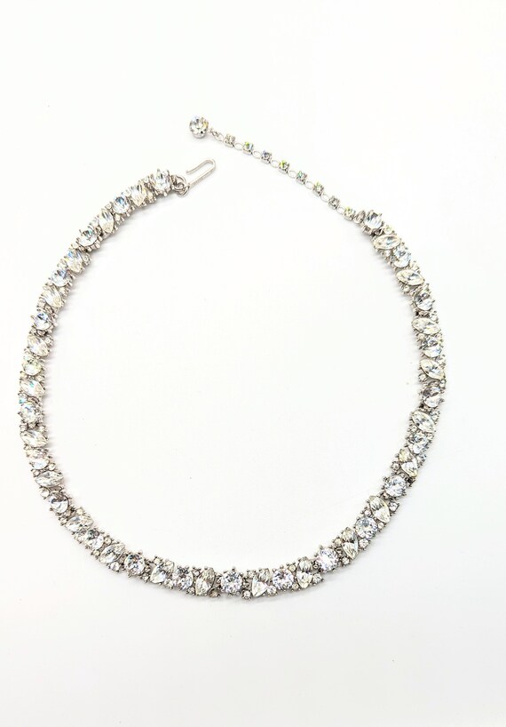 Vintage clear rhinestones silvertone Gem