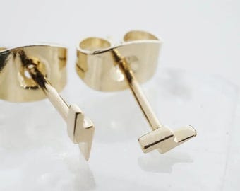Pendientes de botón con diseño de rayo, chapados en oro de 18 quilates, joyería minimalista