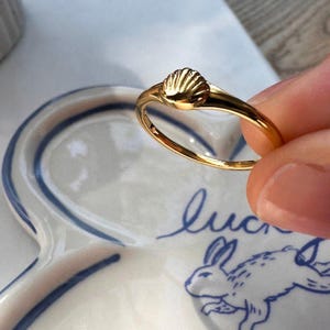 Shell Signet Ring in Gold, Silver, Rose Gold | Dainty Minimalist Everyday Gift Jewelry | Honeycat