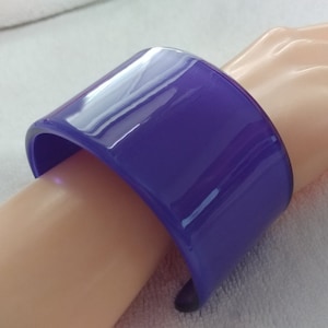 Vintage Statement Purple Lucite Bangle Bracelet Cuff
