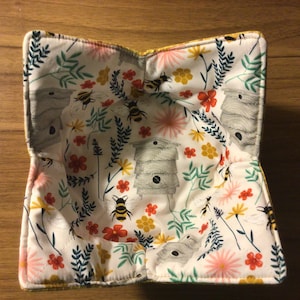 Microwave Bowl Cozy - Bees
