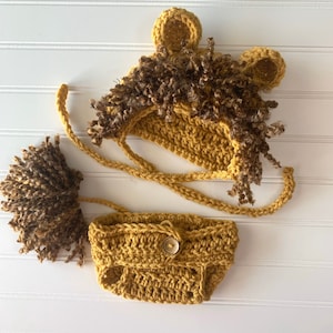 Crochet lion hat, crochet lion hat, newborn lion hat and diaper cover, crochet lion outfit, baby lion photography prop. .