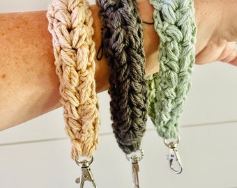 Crochet wristlet keychain , backpack charm, zipper pull , crochet key fob