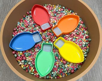 Christmas light sensory trays, xmas light sensory trays, Christmas light bulb sensory activity, sensory play lights, light bulb trays
