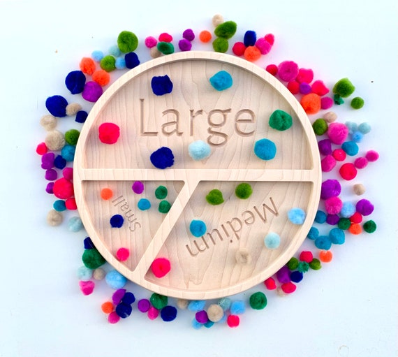 Sorting tray, size relation tray, size comparison tray, wooden tray, loose part tray, small medium large tray, 3 part tray