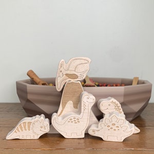 Wooden dinosaur play set, wooden pocket dinos, wooden dino figures, cute little dinosaurs