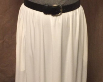 White maxi skirt/ winter white maxi skirt/ women's white skirt/  modest clothing/ loose skirt/ full skirt