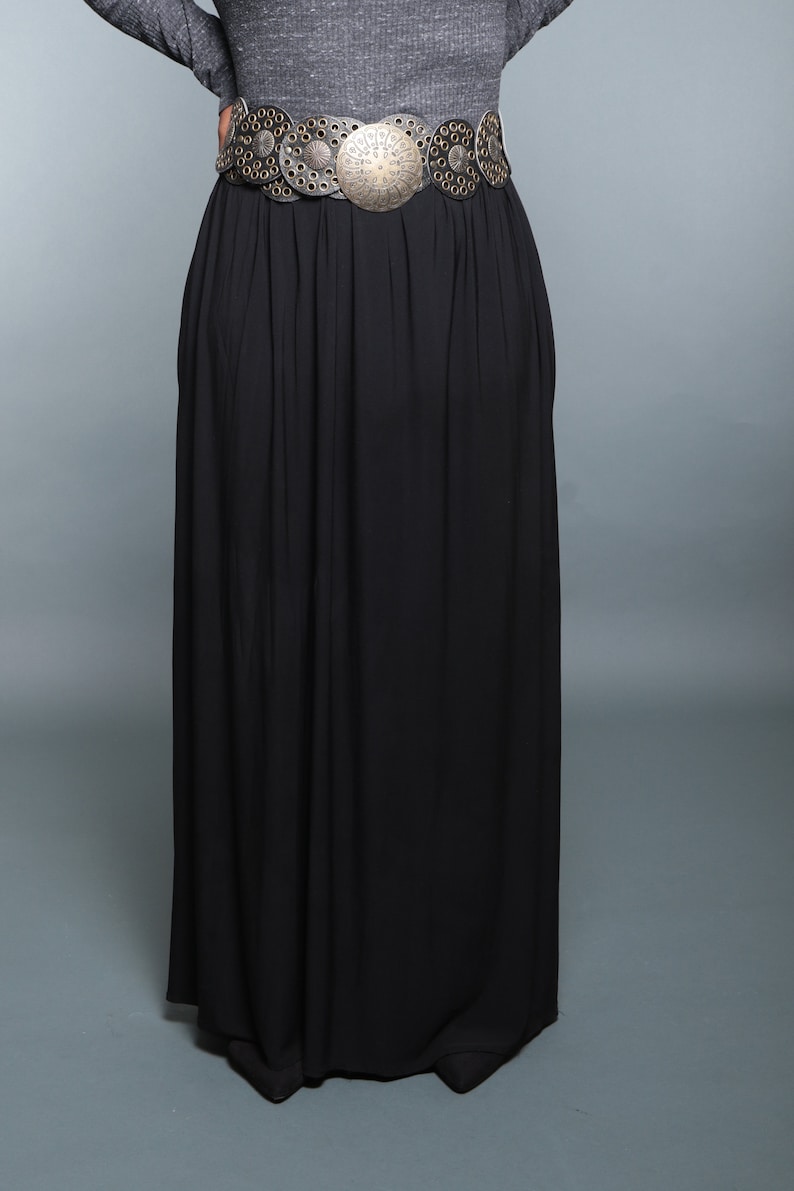 Black maxi skirt/maxi skirt/ women's skirt/ black skirt/ long skirt/ skirt with pockets/ black maxi skirt with pockets/ modest clothing image 5
