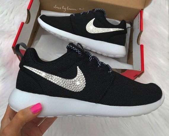 nike roshe one black