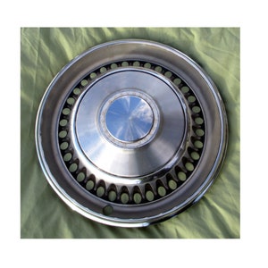 Chevy Van Hubcap Chevrolet Motor Division 1968 1969 1970 Hub Cap Wheel Cover 14&quot;