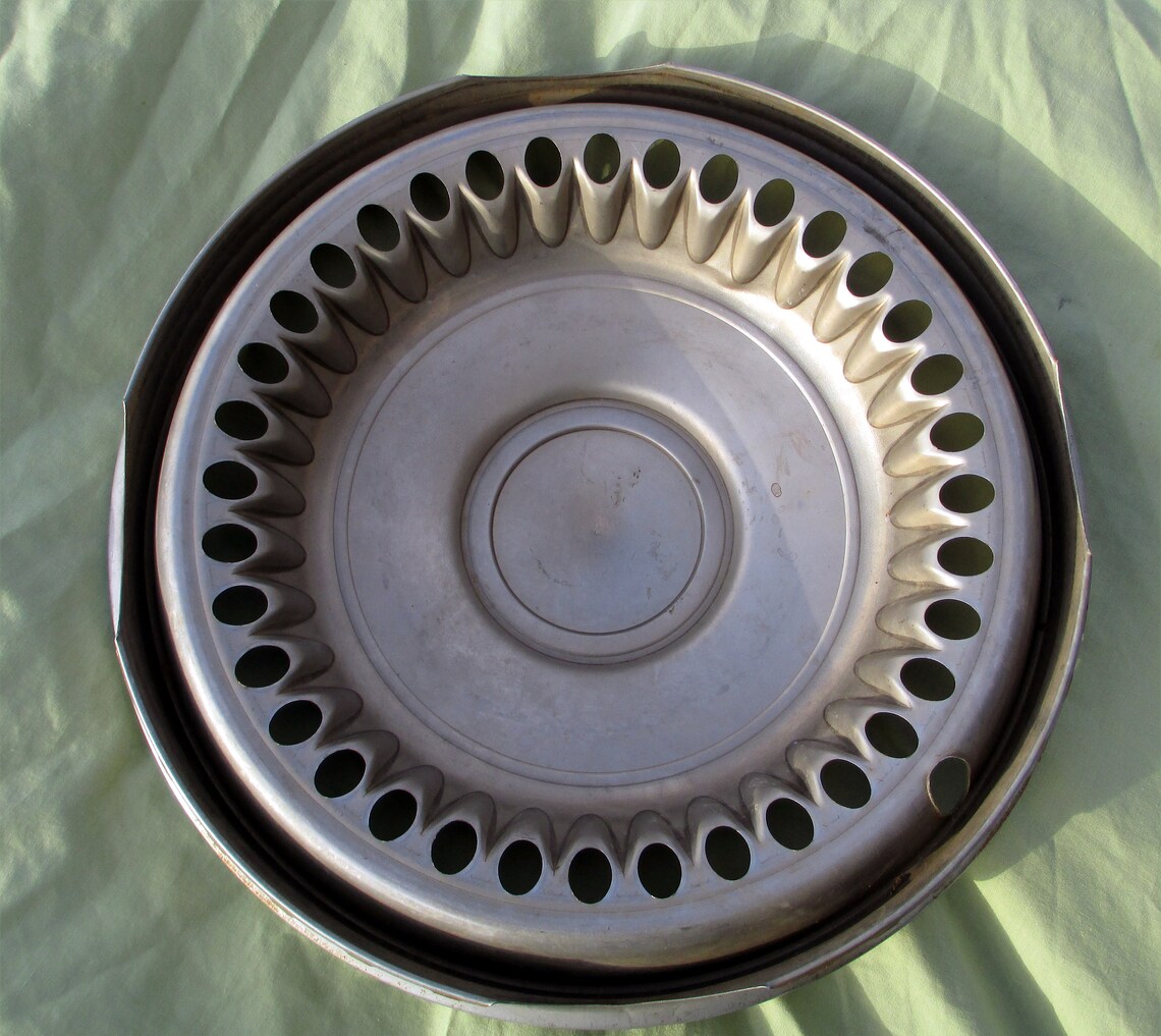 Chevy Van Hubcap Chevrolet Motor Division 1968 1969 1970 Hub Etsy