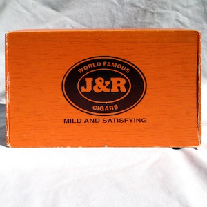 Vintage Cigar Box J R Churchhills JR Tobacco Made in Dominican Republic