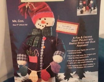Vintage 1997 Dimensions 17" Snowman 'Bottle Buddies' Kit ( made on a 2 liter bottle)