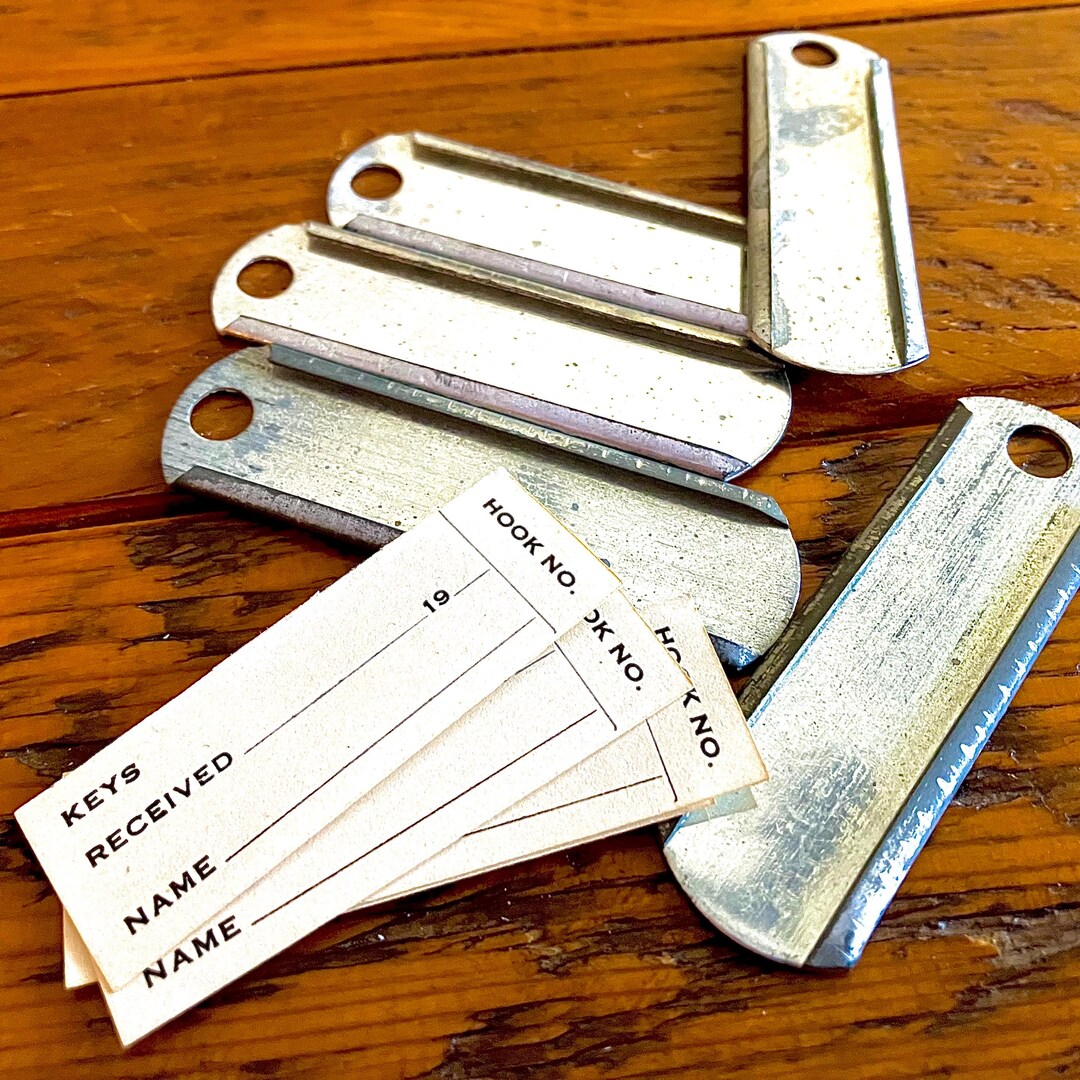 5 Vintage Metal Key Holder Tags, Vintage Metal Tags, Metal ...