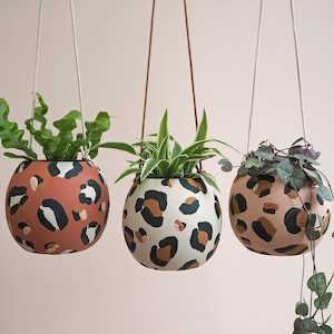 Leopard Print Round Hanging Plant Pot