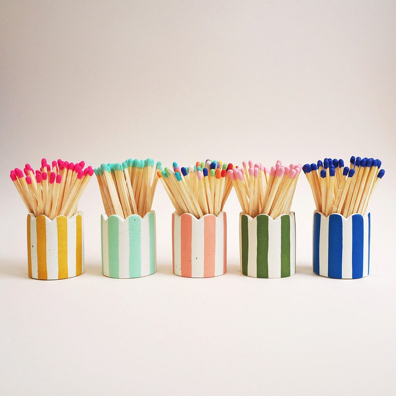 Scalloped Stripy Matchstick Pot image 1