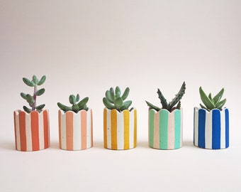 Mini Scalloped Stripy Pot/Tea light holder - Choose Your Colours