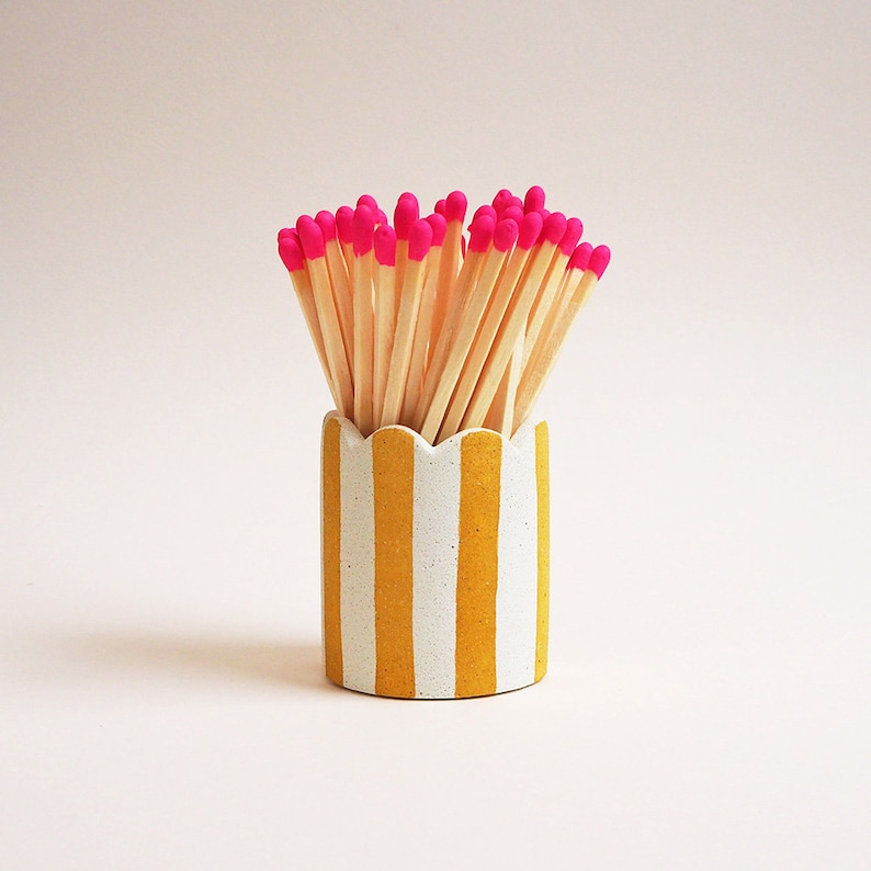 Scalloped Stripy Matchstick Pot image 6