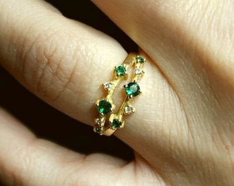 Cluster Ring  / Emerald Ring / Diamond Ring  / Gold Ring  / Statement Ring