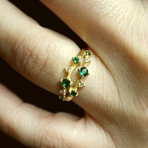 8k Solid Gold Cluster Ring  / Cz Emerald Ring / Dcolor VVS1 clarity Moissanite Ring  / Gold Ring  / Statement Ring / Handmade Cluster Ring