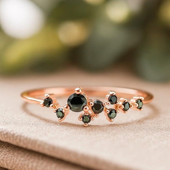 Anello a grappolo con diamanti neri Cz Anello con diamanti neri