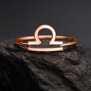 8k Solid Gold Waage Ring / Sternzeichen Ring / Horoskop Ring / Sternzeichen Schmuck / 8k Solid Gold handgemachter Sternzeichen Waage Ring