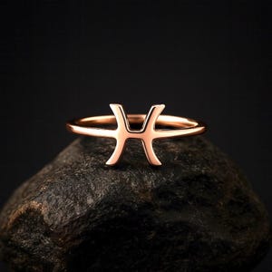 8k Solid Gold Pisces Ring / Zodiac Ring / Horoscope Ring / Astrology Sign / Zodiac Jewelry / 8k Solid Gold Handmade Zodiac Pisces Ring