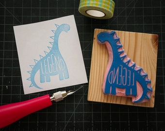 Sello personalizado con nombre de dinosaurio (grande)