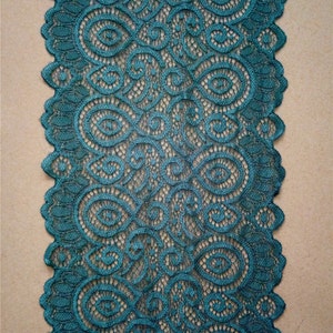 Chemin de table sarcelle, chemin de table en dentelle verte, 7&quot; de large, décoration de mariage, mariages de paons, superposition, chemin de table sarcelle, chemin de table de mariage