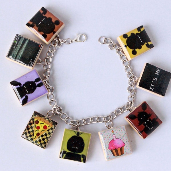 Bracelet à breloques inspiré de Five Nights at Freddy's Scrabble Tile