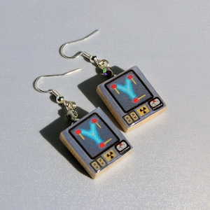 Fluxkondensator Scrabble Kakel Dingelörhängen