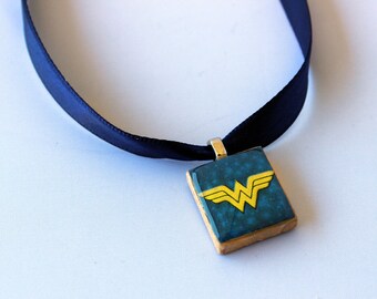 Wonder Woman Choker - Etsy