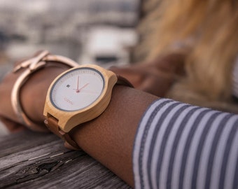 Reloj para mujer, reloj de madera, reloj de madera grabado para mujer, reloj personalizado, regalo para mamá, reloj de pulsera para mujer, regalo del Día de las Madres para ella