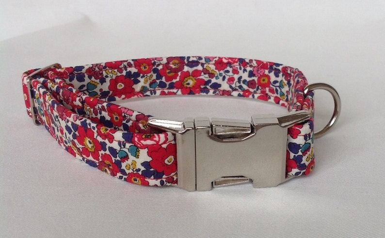 Handmade Pretty Floral Liberty Fabric Dog Collar With Welded Nickel D Ring Bild 5