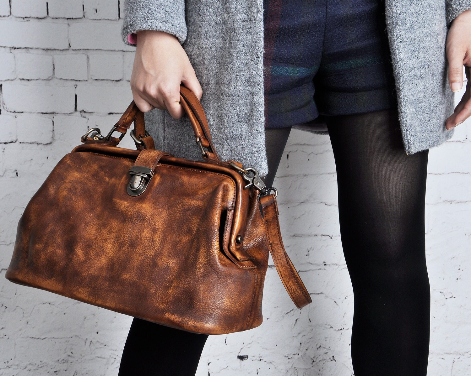 Vintage Style Handmade Dip Dye Leather Doctor Bagcross Body Etsy