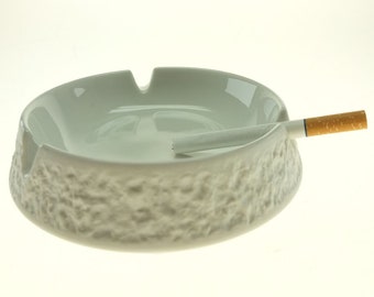 Ashtray ceramic ashtray smoking accessory ceramic ashtray plain white vintage retro