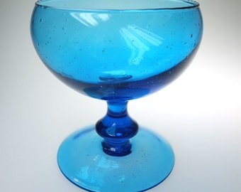 Bonboniere Schüssel Glas Weinglas Kelch Glaskelch Blumenvase blau Glasschale 70'er Jahre