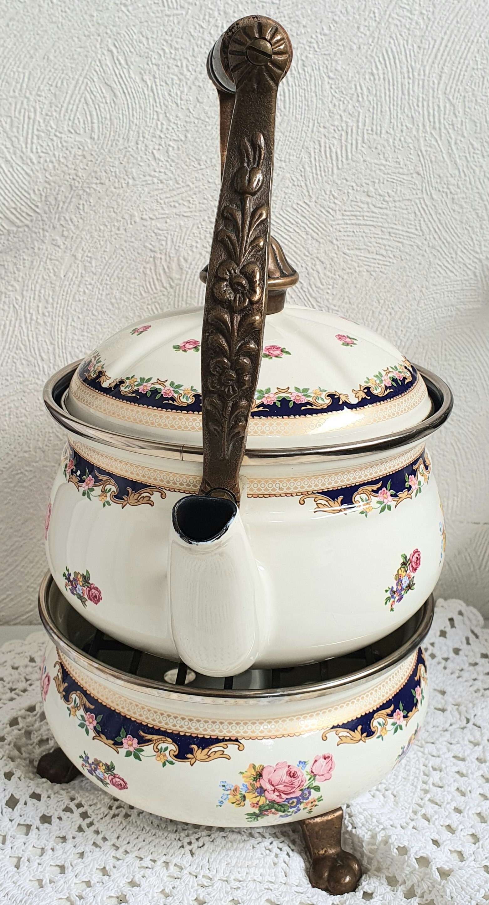 Teapot Pot Enamel Pot Warmer Flower Pattern Asta Fissler Lion's Feet  Vintage Tea Drinking Retro 