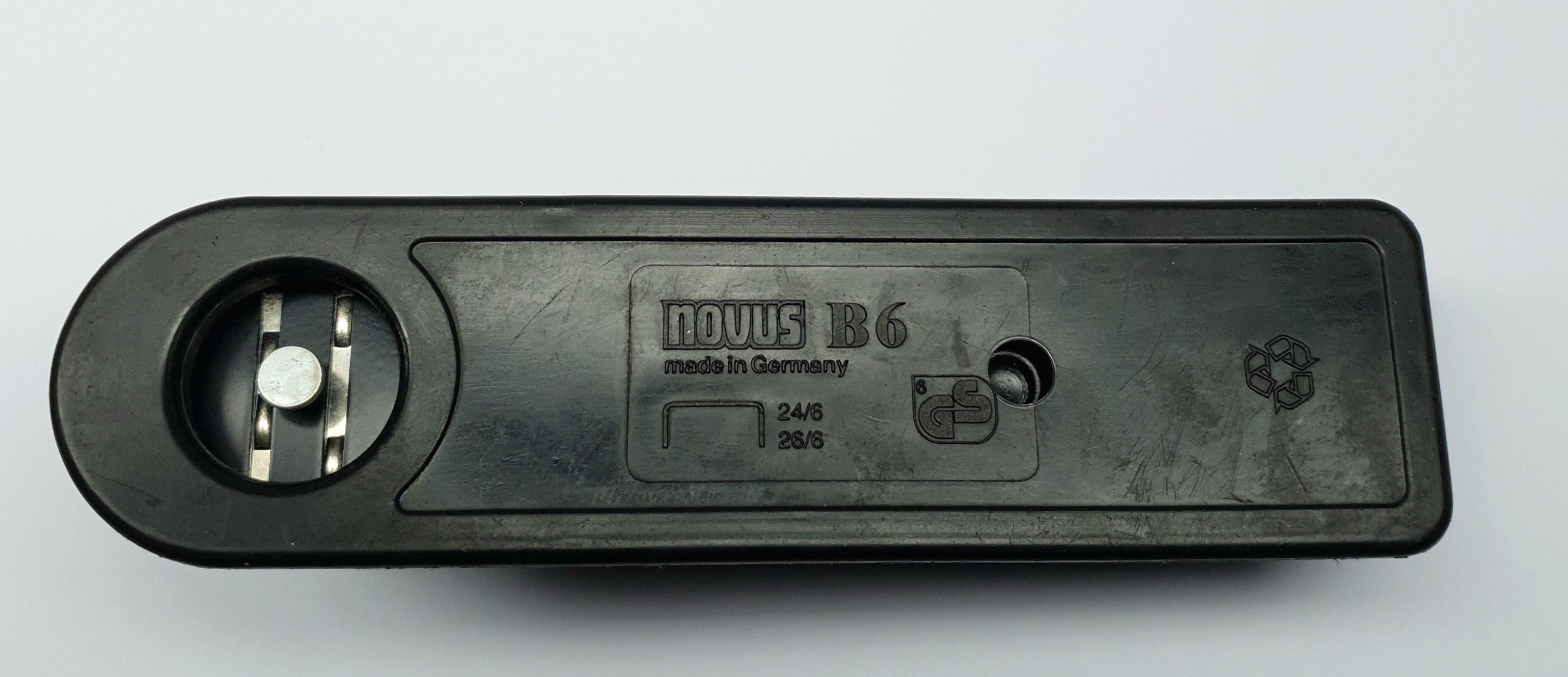 Agrafeuse fournitures de bureau Novus B6 agrafes noir vintage