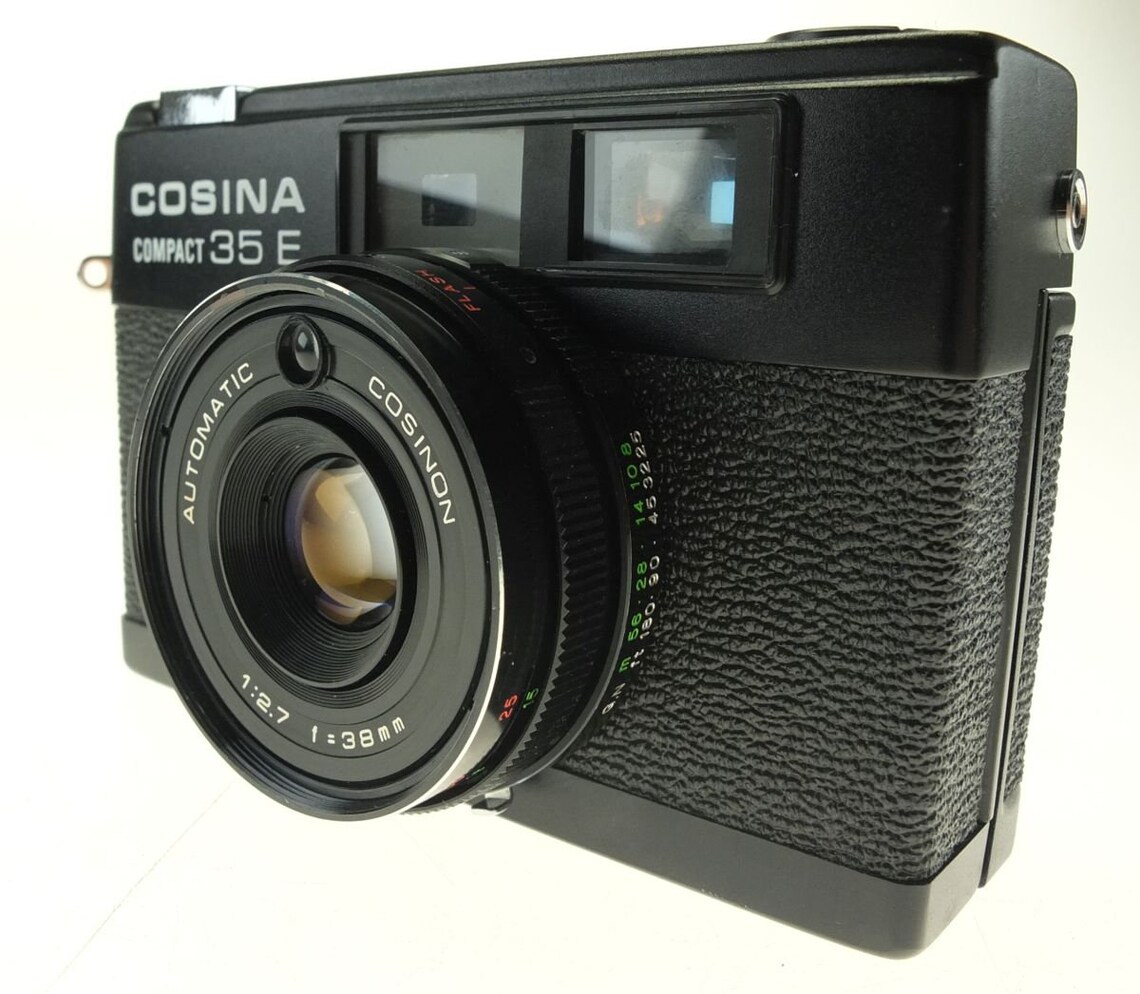 Cosina Kamera Cosina Compact 35 E mit Cosinon 38 mm f 2,7 Automatic Messsucherkamera, foto 2 di 5