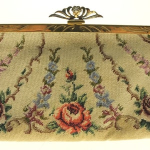 Bag Tapestry Wallet Tapestry Make-up Bag Embroidery Floral pattern Menuett vintage 1950's image 9